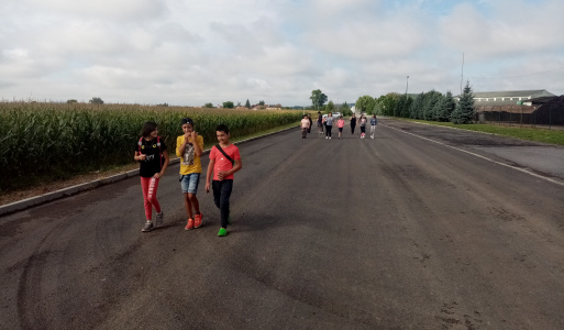 Vychádzka na miestny rybník Turistická vychádzka na miestny rybník