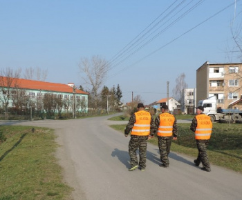 Miestna občianska poriadkova služba vo Veľkých Dravciach